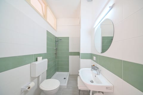 Superior Double or Twin Room, Balcony | Bathroom | Shower, eco-friendly toiletries, hair dryer, bidet