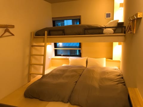 Double Room | Free WiFi, bed sheets