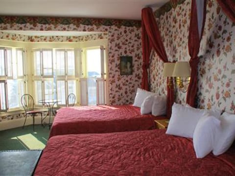 Premium Double Room, Ensuite, Lake View (VICTORIAN HARBOR VIEW)