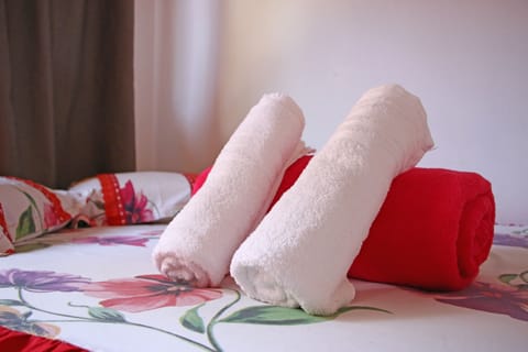 Comfort Suite, Ensuite | 1 bedroom, minibar, blackout drapes, iron/ironing board