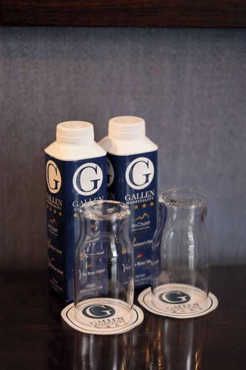 Superior Suite | In-room safe, desk, iron/ironing board, free WiFi