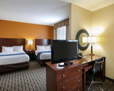 Suite, Multiple Beds, Accessible, Non Smoking | Premium bedding, desk, laptop workspace, blackout drapes