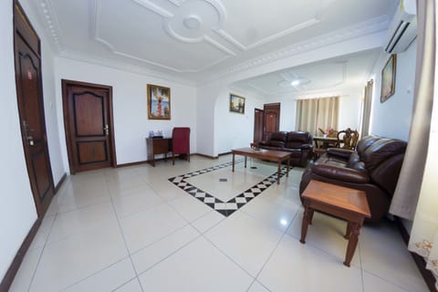 Executive Room | Living room | LED TV