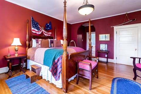 The Shenandoah Room | Iron/ironing board, free WiFi, bed sheets