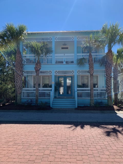 Welcome to Beyond the Sea!