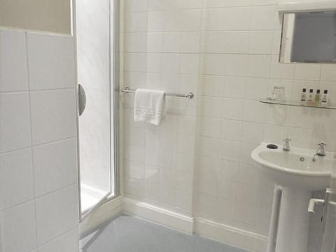 Double Room, Ensuite | Bathroom