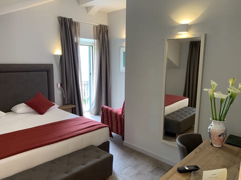 Deluxe Double Room, 1 Double Bed, Balcony, Partial Lake View | Minibar, in-room safe, desk, soundproofing