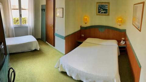 In-room safe, individually furnished, desk, iron/ironing board