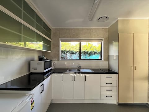 Two Bedroom Apartment | Iron/ironing board, free WiFi, bed sheets