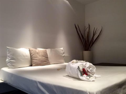 Standard Double Room | Minibar, desk, blackout drapes, free WiFi