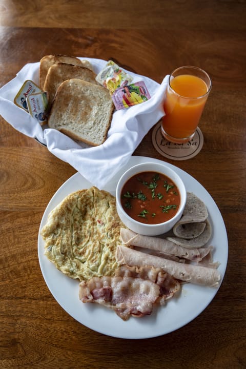 Daily full breakfast (INR 500 per person)