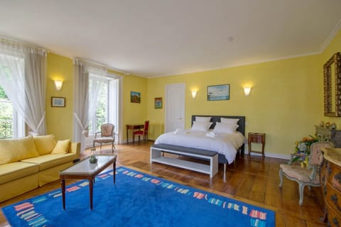 Deluxe Double Room (Van Gogh) | Premium bedding, individually decorated, individually furnished, desk