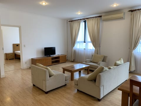 Apartment, 2 Bedrooms, Lake View (501P) | Hypo-allergenic bedding, memory foam beds, individually furnished, desk