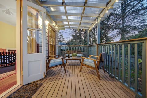 Appleblossom Cottage | Terrace/patio