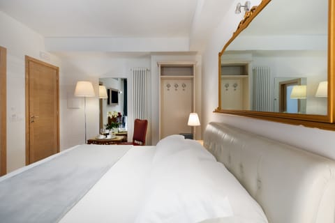 Deluxe Double Room, Courtyard View | Frette Italian sheets, premium bedding, down comforters