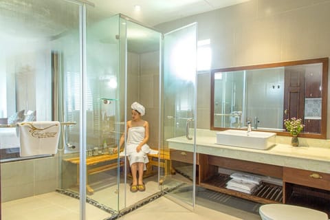 Apartment, 1 Bedroom | Bathroom | Shower, free toiletries, hair dryer, bathrobes