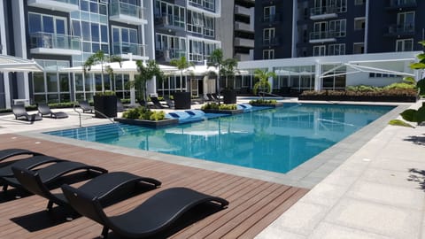 3 outdoor pools, open 7:00 AM to 6:00 PM, sun loungers