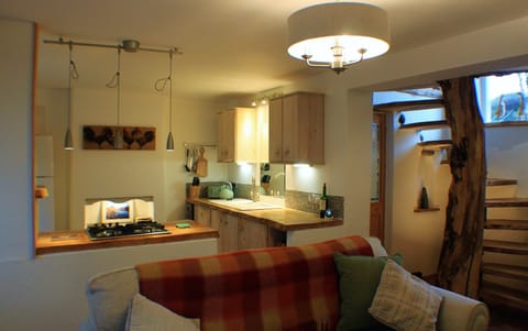 f97851fa-e1a1-4340-a366-b5308d9bd67d