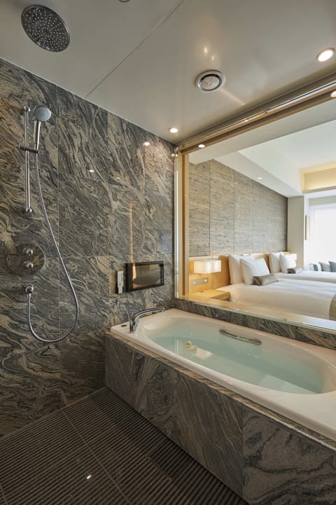 Premier Junior Suite Twin Non smoking | Bathroom | Separate tub and shower, deep soaking tub, rainfall showerhead