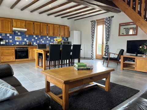 Le Pluvier lounge, dining, kitchen