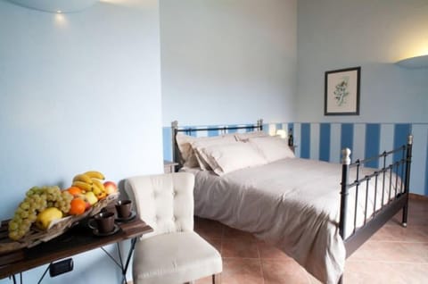 Desk, rollaway beds, free WiFi, bed sheets