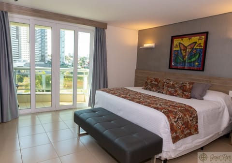 Luxury Double or Twin Room | Minibar, in-room safe, individually decorated, desk