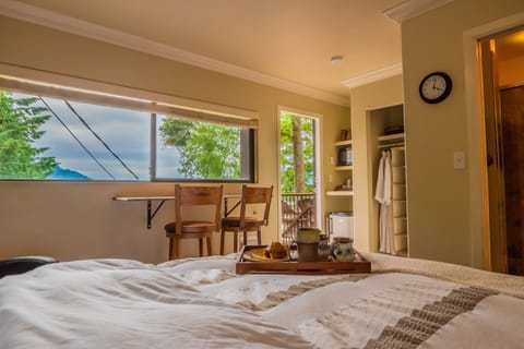 Panoramic Room, River View | Egyptian cotton sheets, premium bedding, down comforters, pillowtop beds