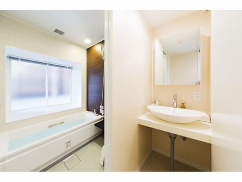 Double Room, Ocean View | Bathroom | Separate tub and shower, deep soaking tub, free toiletries, hair dryer