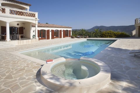 Holiday Home Swimming Pool