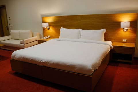 Junior Suite, 1 Queen Bed with Sofa bed, Balcony, Sea View | Premium bedding, minibar, in-room safe, individually furnished