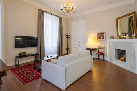 Royal Apartment, 1 King Bed with Sofa bed, City View | Living room | Smart TV, Netflix