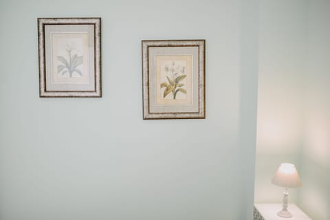 Panoramic Apartment, 1 Queen Bed with Sofa bed, Balcony, City View | 1 bedroom, individually decorated, individually furnished, desk