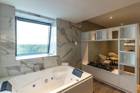 Free toiletries, hair dryer, towels, soap