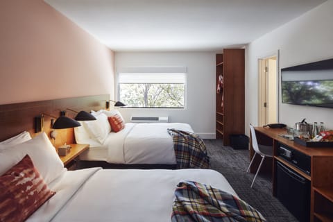 Standard Room, 2 Double Beds | Premium bedding, pillowtop beds, minibar, in-room safe