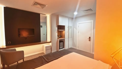 Economy Room, No Windows, Basement | 1 bedroom, premium bedding, minibar, individually decorated