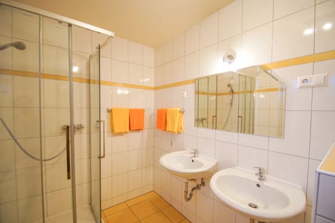 Standard Condo, 2 Bedrooms | Bathroom | Shower, free toiletries, hair dryer