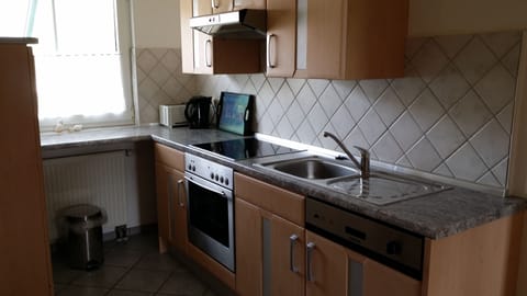 Deluxe Apartment, Mountain View (Cleaning Fee Included) | Private kitchen | Fridge, microwave, oven, stovetop