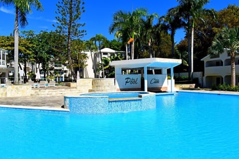 Poolside bar