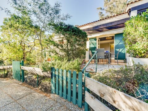 Property, Real Estate, House, Residential Area, Tree, Architecture, Building, Home, Neighbourhood, Room