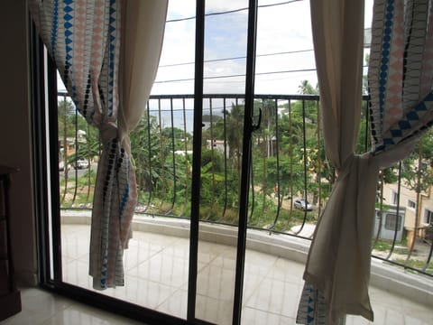 Classic Apartment, 2 Bedrooms, 2 Bathrooms, Ocean View | Individually furnished, iron/ironing board, free WiFi, bed sheets