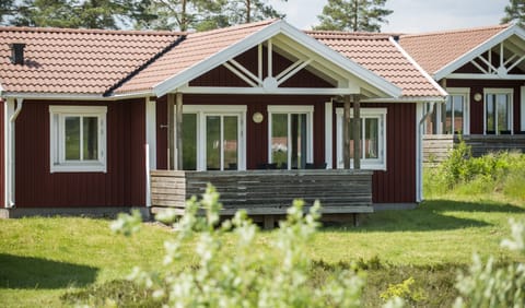 Cottage, Resort View (Solbo) | Desk, soundproofing, iron/ironing board, free cribs/infant beds