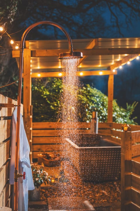 Deluxe Cottage, Ensuite, Garden View (The Hideaway) | Spa | Steam room