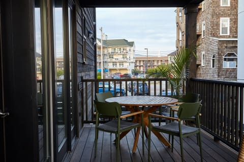 Luxury Apartment, Accessible | Balcony view