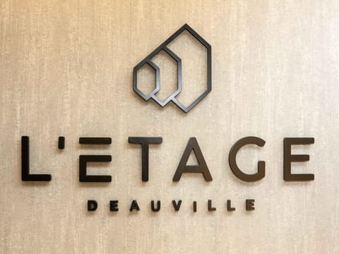 Lunch and dinner served, French cuisine