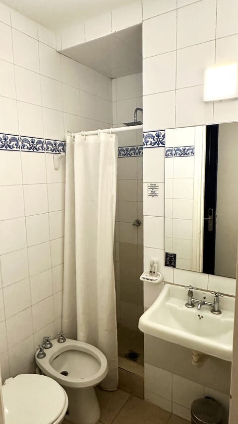 Classic Single Room | Bathroom | Rainfall showerhead, towels