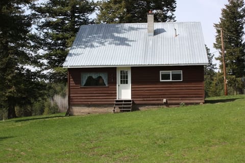 Welcome to our Country Cabin Getaway