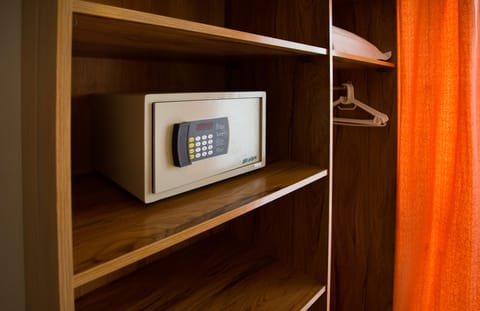 Minibar, in-room safe, desk, free cribs/infant beds