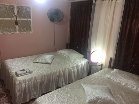 Comfort Double Room, 2 Twin Beds | Minibar, bed sheets