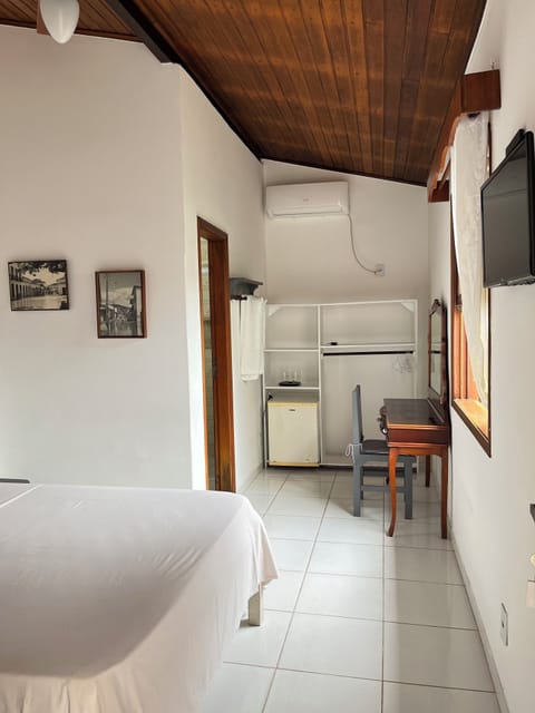 Double Room | Minibar, free WiFi, bed sheets