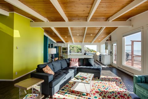 Large spacious room with vaulted ceilings.